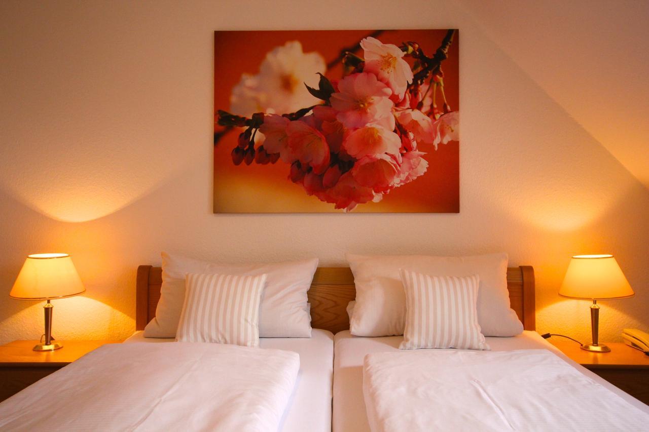 Hotel Waldgasthof Schoening Friesoythe Bilik gambar